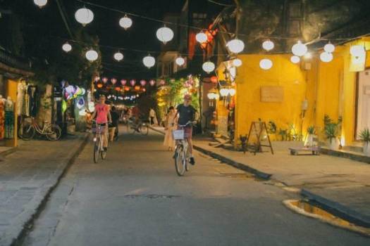 Hoi An is on the list of destinations with an ideal cycling path