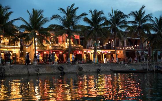 hoi an waterfront vietnam WTG20191218