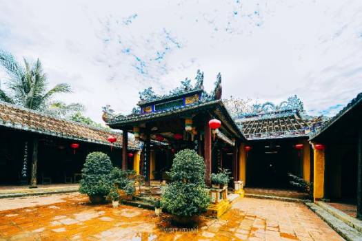 Đình làng Cẩm Phô, 52 Nguyễn Thị Minh Khai