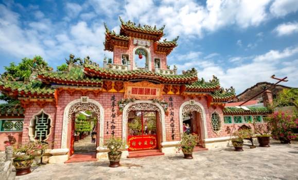 Fujian Assembly Hall - An outstanding tourist attraction in Hội An