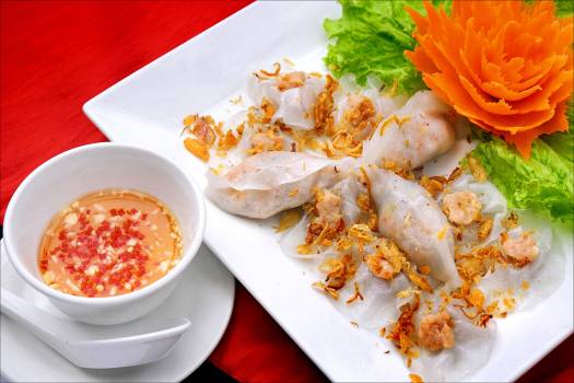 Đặc sản bánh bao bánh vạc phố Hội