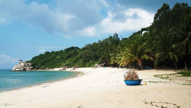 The tranquility of the Cham Islands