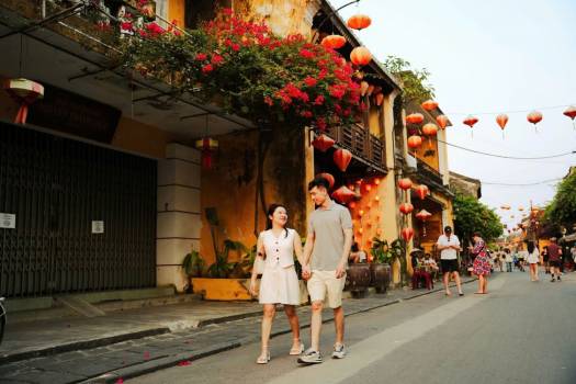 Đi du lịch Hội An nên mặc gì đẹp gợi ý những trang phục phù hợp?