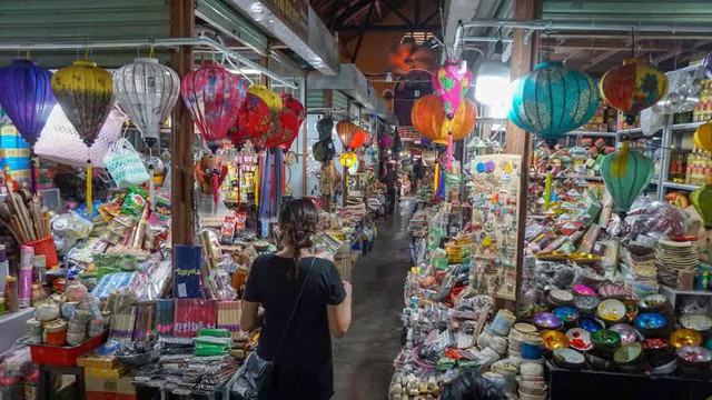 hoi an vietnam central market 1694596665493273738141