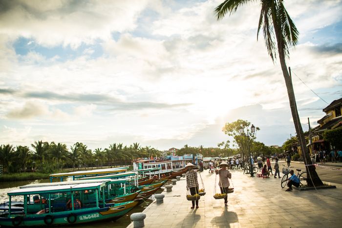 68403 anh chup hoi an 1 700x467