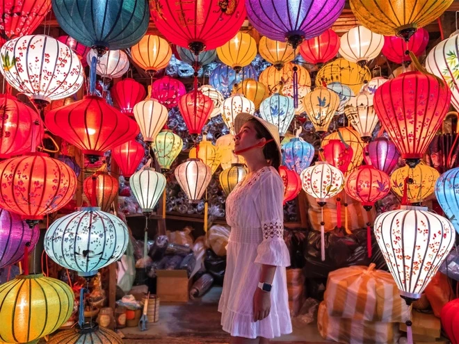 hoi an lantern festival jpeg copy