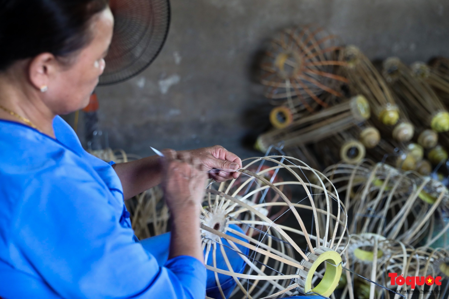 lang nghe long den hon 400 nam tuoi o hoi an tat bat vao vu trung thu 13 17242169807562085673407