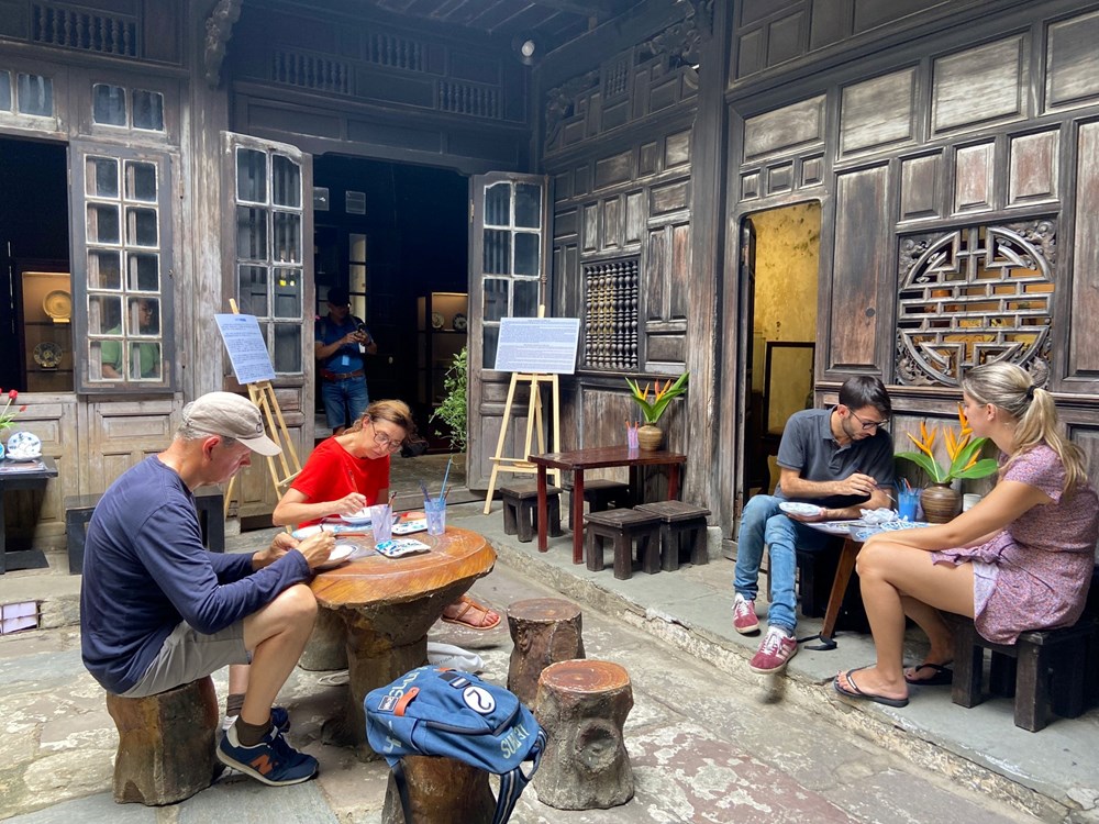 ve hoa van gom su 1 kidk