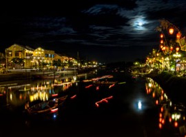Đêm rằm phố cổ Hội An